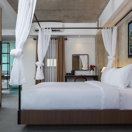 Cest La Vie Boutique Hotel Phnom Penh Bagian luar foto